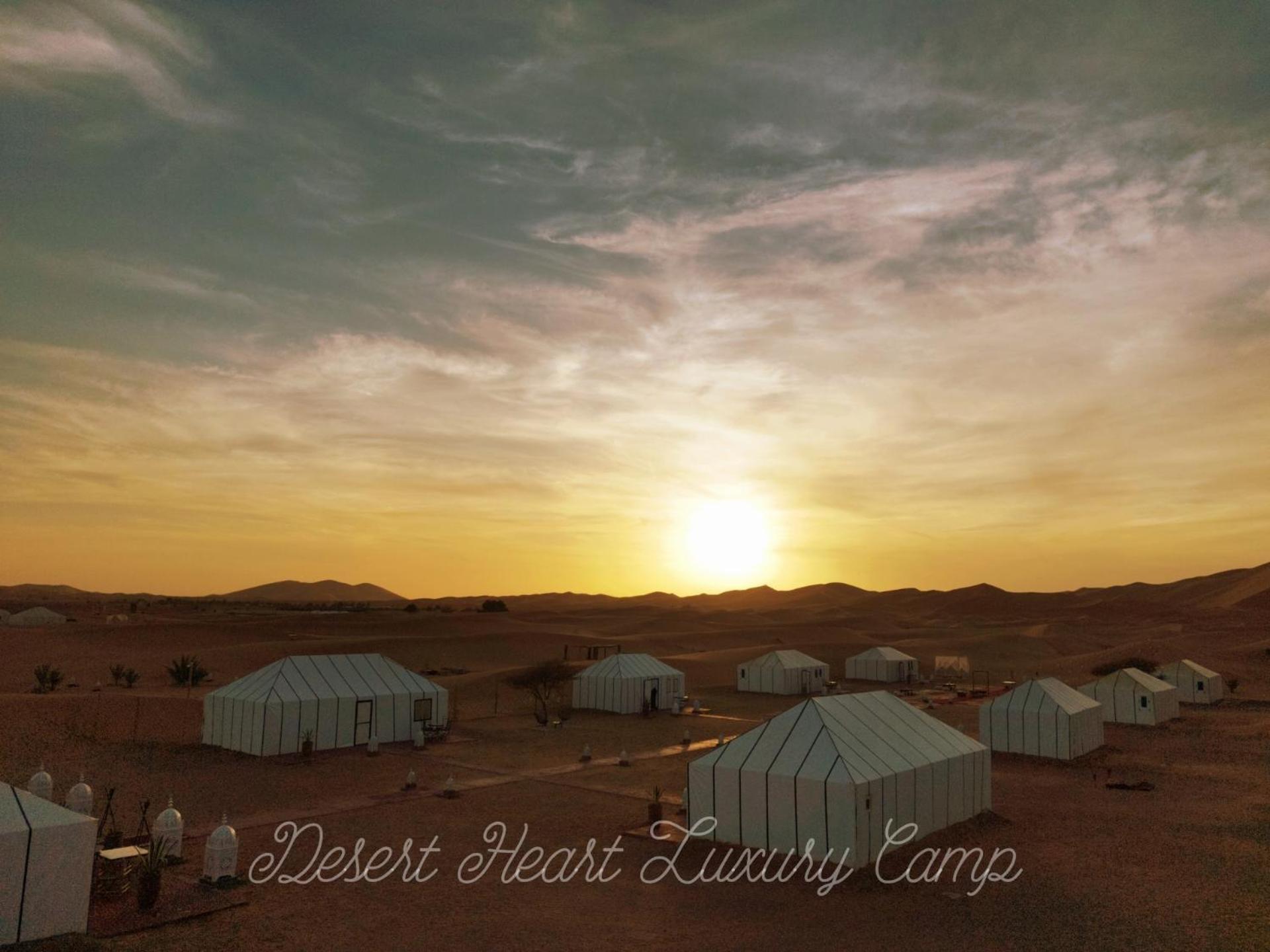 Desert Heart Luxury Camp Мерцуга Екстериор снимка