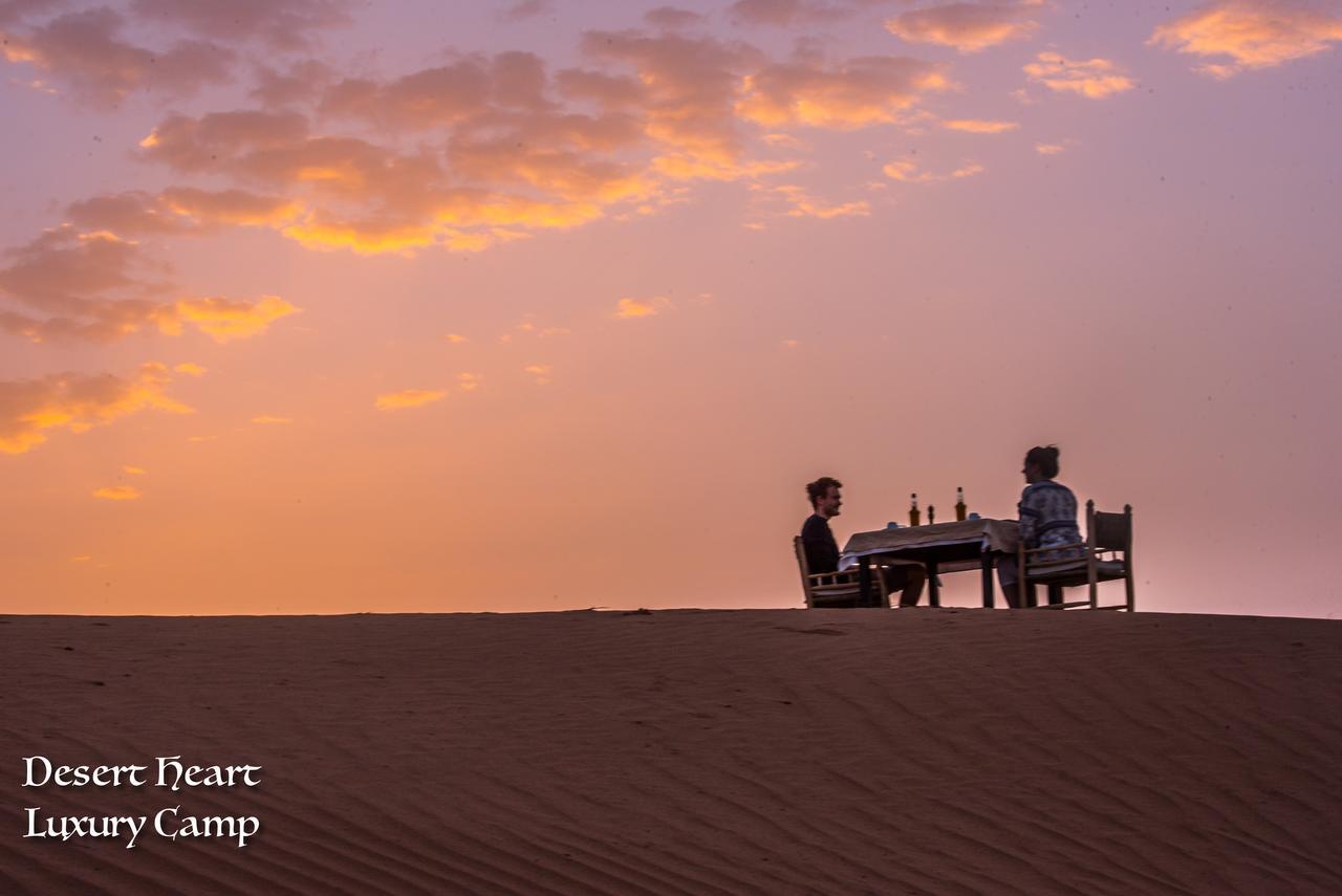 Desert Heart Luxury Camp Мерцуга Екстериор снимка